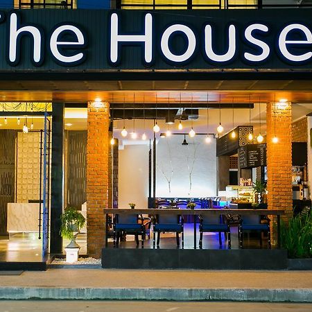 The House Patong Hotel Екстериор снимка