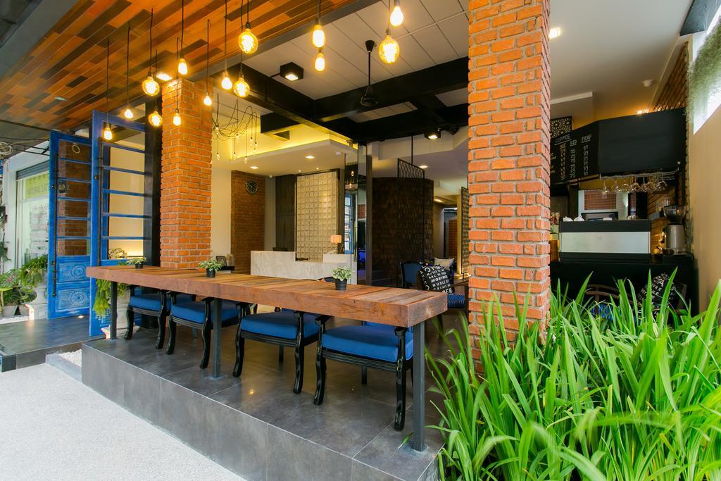 The House Patong Hotel Екстериор снимка